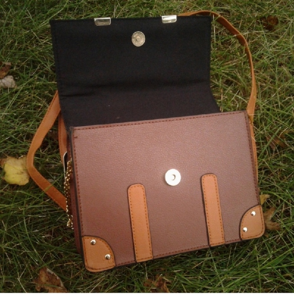 Property of Hogwarts Crossbody Bag❤ - Picture 5 of 5